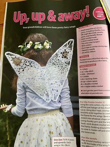 Yours Magazines With Knitting, Sewing Patterns 5,19 March,2 April,28May 2024 - Picture 5 of 7