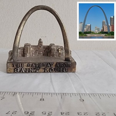 The Gateway Arch Monument St. Louis MO metal souvenir building