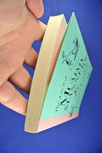 THE A TO Z OF MUMMY MANNERS LibbI Gorr FUNNY MOTHERS ETIQUETTE BOOK Elle McFeast - Picture 11 of 11