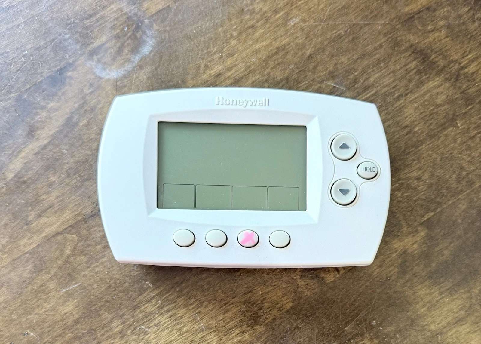 Honeywell FocusPRO 6000 TH6320WF1005 Wi-Fi 7-Day Thermostat - White