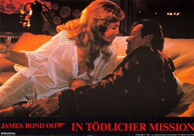 James Bond 007 - In tödlicher Mission ORIGINAL Aushangfoto Roger Moore / Bouquet