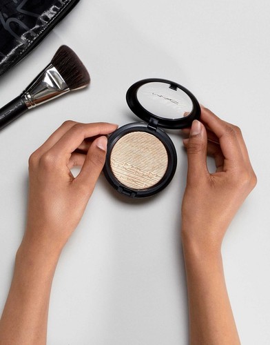 MAC extra dimension skinfinish Poudre Lumiere GLOW WITH ITπππ«ΆπΎπ - Picture 5 of 5