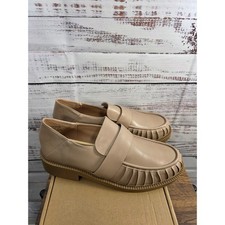 Journee Collection Women's Lakenn Slip on loafer size 10 women's