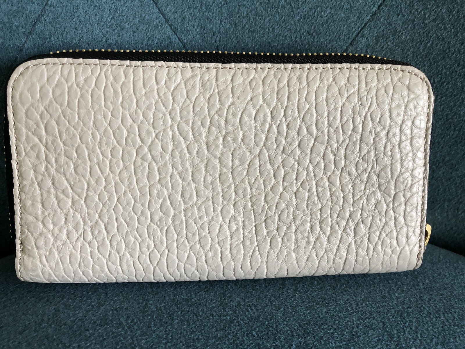 Authentic Burberry Heritage Grain Large Zippy Wal… - image 6