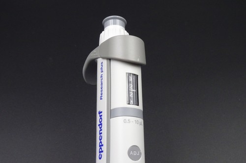 Eppendorf Research Plus 10 | 0.5-10uL | Single Channel Manual Pipette - Picture 6 of 6