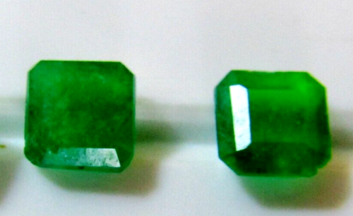 Esmeralda NATURALES limpia a lupa cuadradas @ 4,5 x 4,8 mm 0.5 cts - Imagen 3 de 6