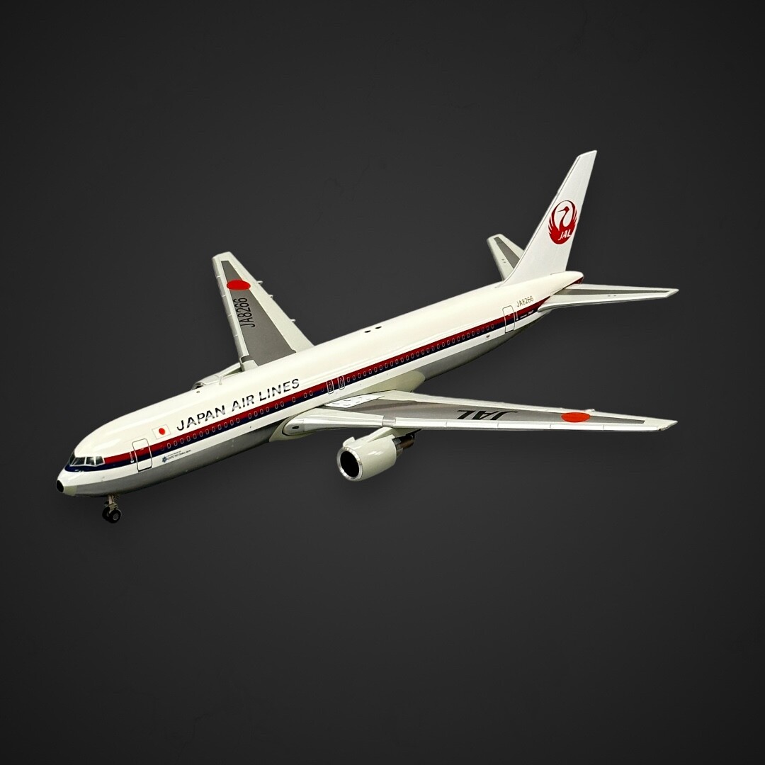 RARE 1/200 Boeing B767-300 JA8266 JAL Airlines model JC RARE 1/200 Boeing B767-300 JA8266 JAL Airlines model JC