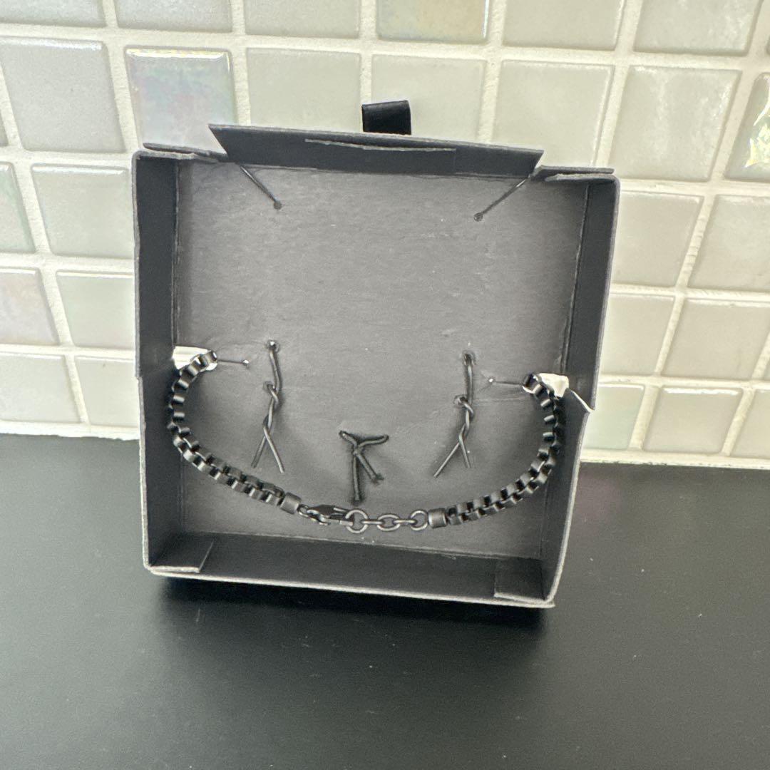 Picture 4 of 10