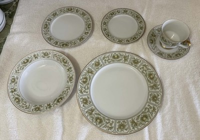 Sango Savannah 3723 China Floral Dinner Set White Green Gold Plates Cups