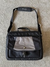 Targus Black Platinum 17  Long Laptop Case Br...