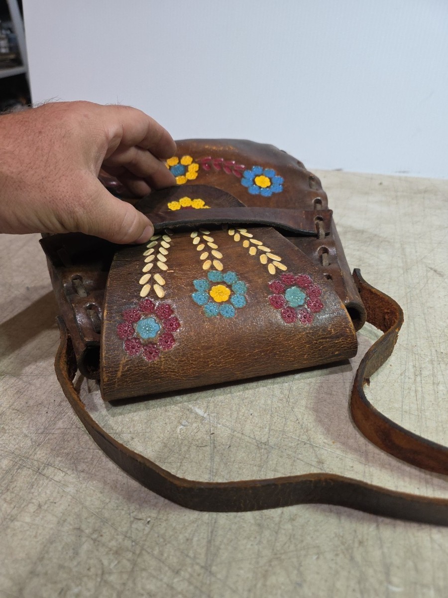 VTG 70s Hand Tooled Leather Daisy Bag Boho Hippie Painted Flower