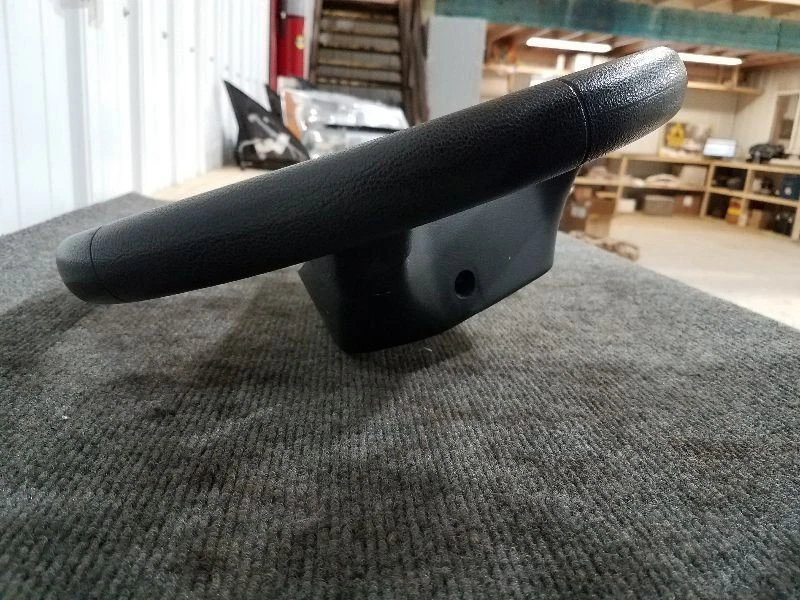 2003-08 Subaru Forester Steering Wheel W/ Cruise Switch - Image 4 of 4