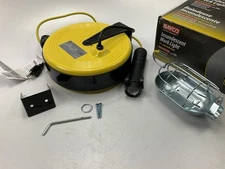 Bayco SL-851 Professional Incandescent Utility Light Lamp On 50 Foot Metal Reel