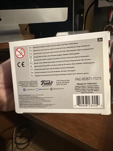 Spider-Man Homecoming Limited Edition Gift Set - Picture 6 of 6