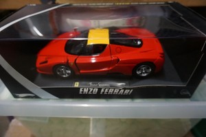 ferrari enzo 1 18 hot wheels