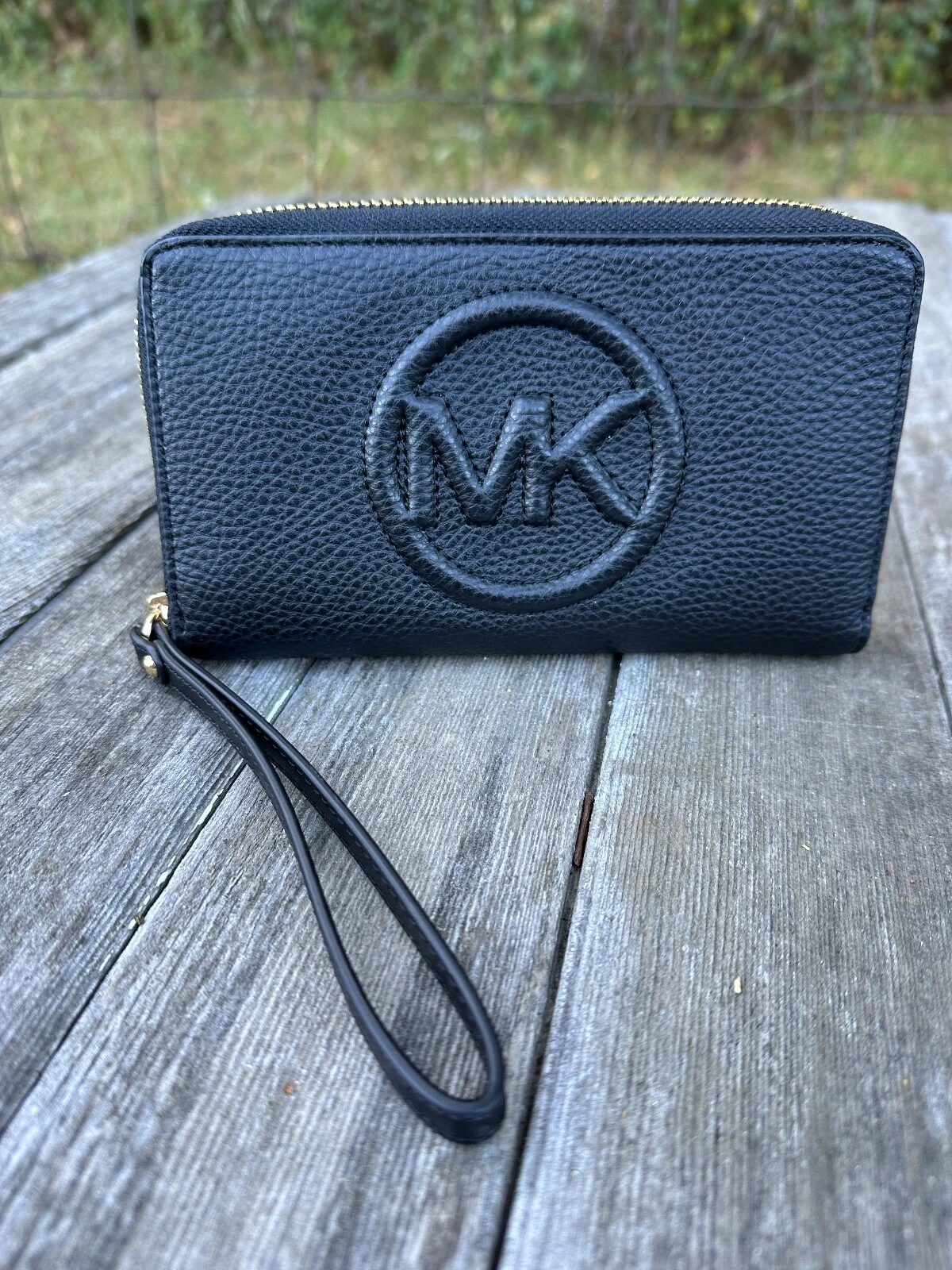 Custodia telefono Michael Kors Brynn nera nuova con etichette cinturino da polso tote borsetta nuova pelle