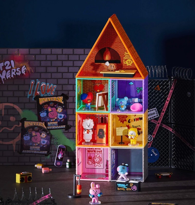 BT21 KPOP BTS 5TH ANNIVERSARY MINI DOLLHOUSE FIGURINE SET Limited