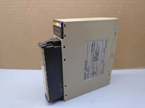C200H-OC225 Omron Output Unit C200H-0C225   W219