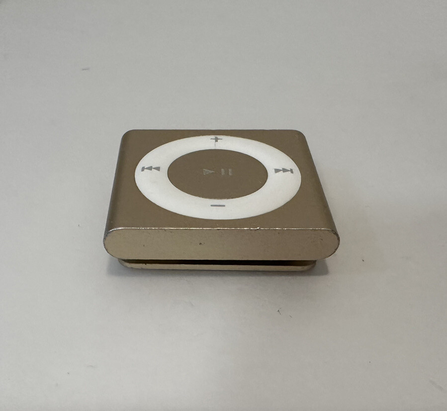 Apple iPod shuffle 4th Generation Gold (2 GB) | eBay