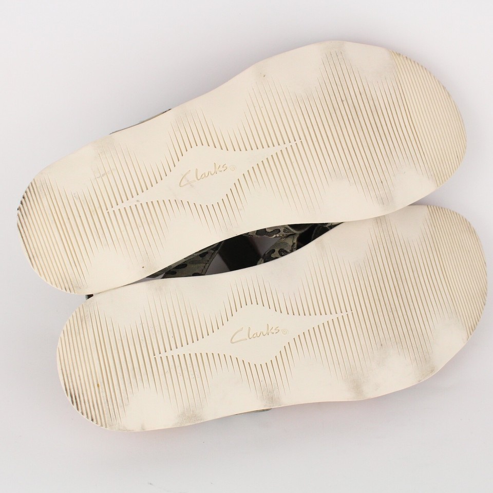 Clarks Brynn Step Womens Size 8.5M Olive Camo Leather Sandals Shoes