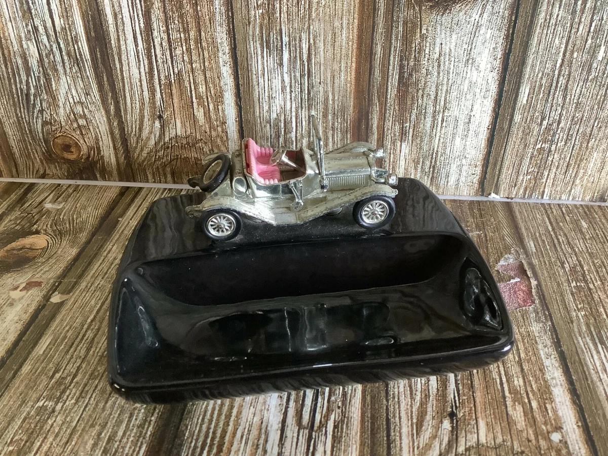 PAIR of VINTAGE LESNEY AUTOMOBILE ASHTRAYS MADE in ENGLAND CAR