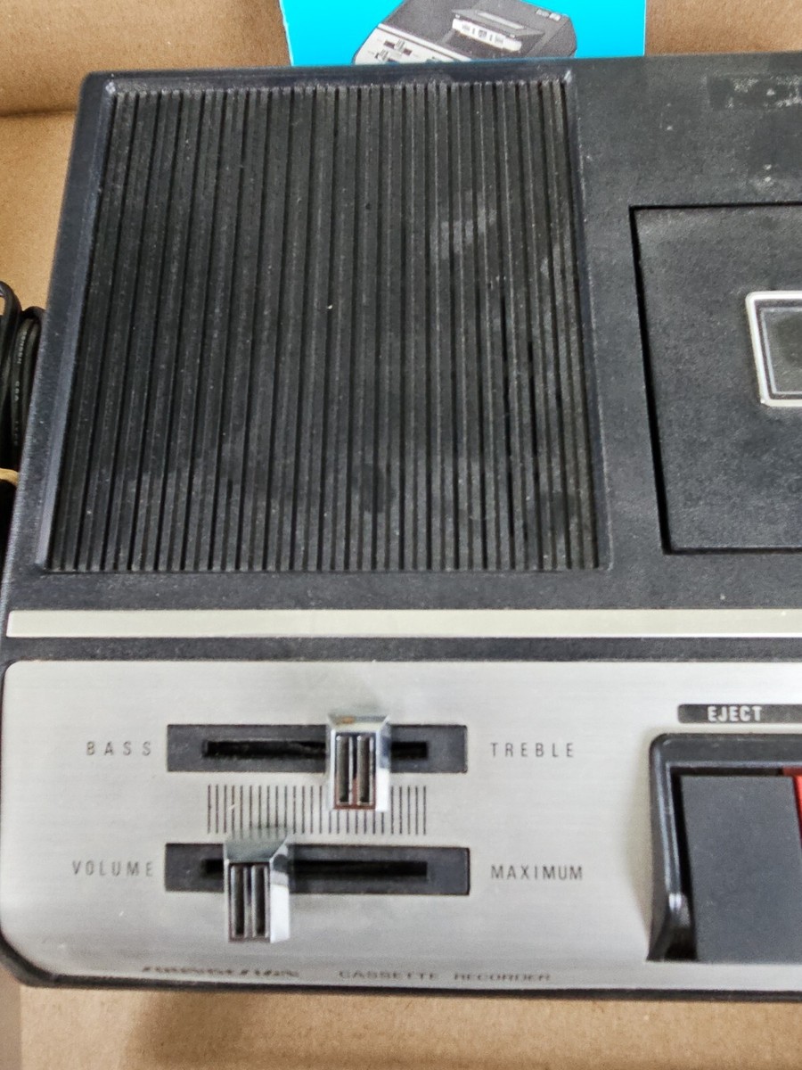 Vintage Soundesign Model #7628 Cassette Recorder Untested With