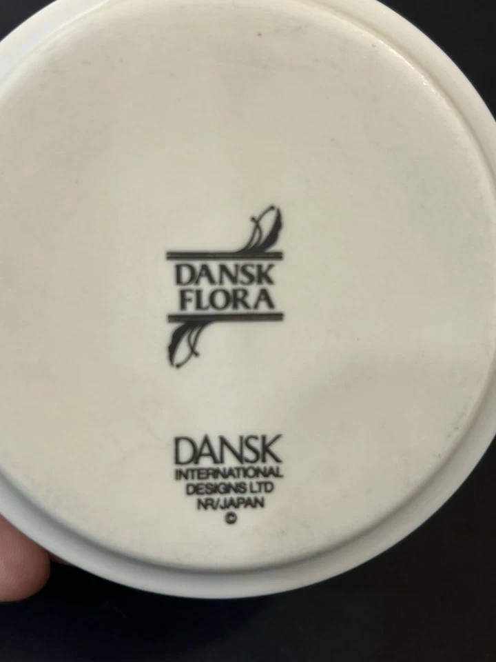 "Juego de 6 tazas planas Dansk florales de porcelana con bayas azules de 2,75"" de altura excelentes" Foto 4 de 4