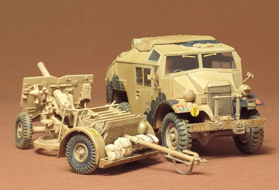 Tamiya 1/35 Military 44 BRITISH 25 PDR. Kit TRATTORE PISTOLA DA CAMPO QUAD GU... - Immagine 2 di 3