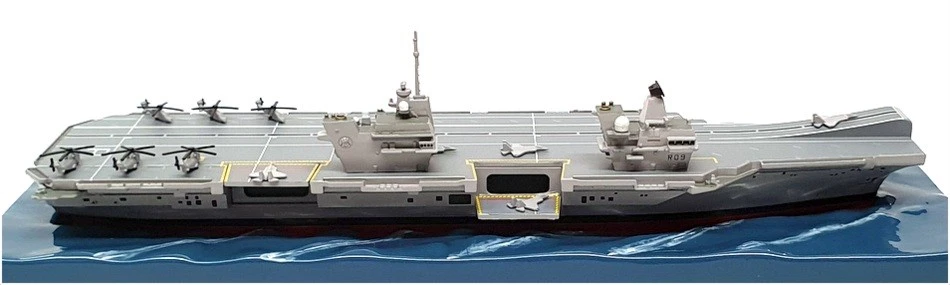 Corgi 1/1250 Scale CC75001 - HMS Prince Of Wales (R09) Aircraft Carrier - Image 3 of 4