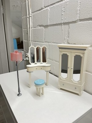 Bratz World Cloe's House Room furniture set vanity closet playset 2008 Cloe 