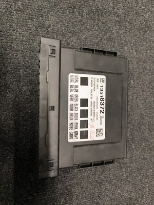 2018 CHEVROLET CAMARO Body Control Modul BCM ECU 13518372 Steuergerät 