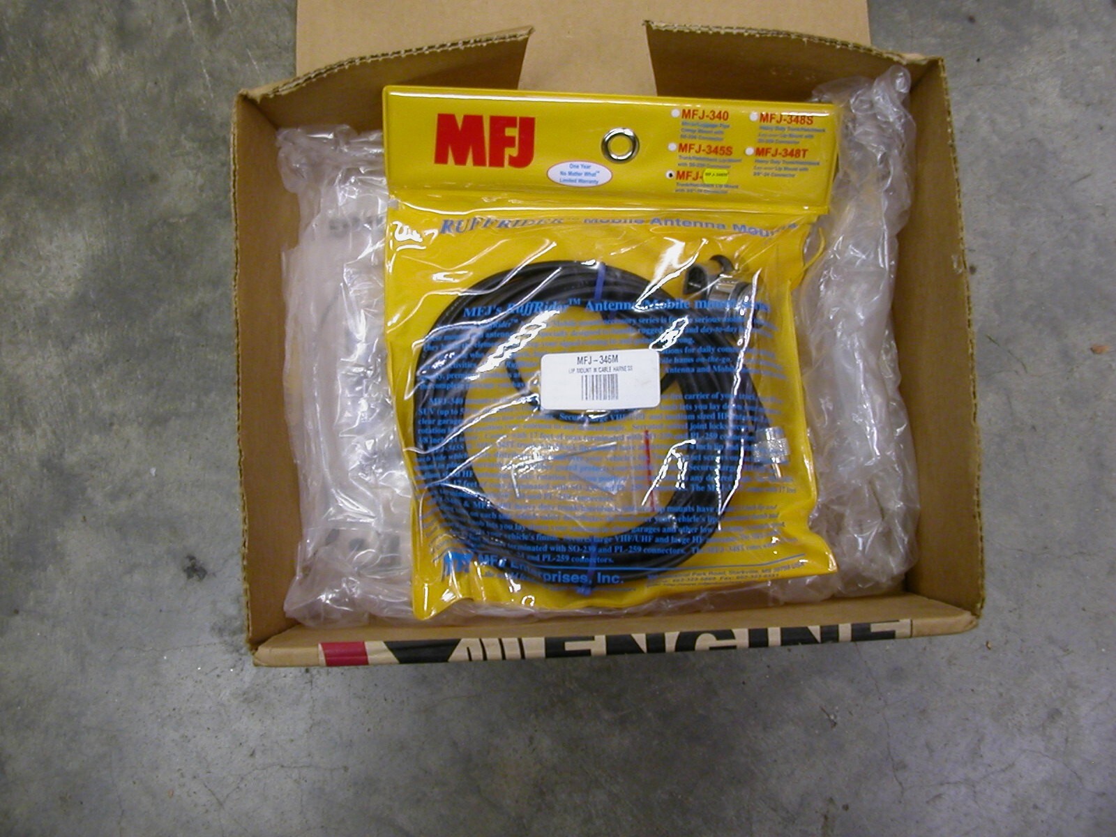 MFJ-346M Antenna Trunk-Lip mini-mount kit, NMO, 17ft coax-- New