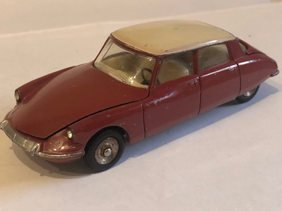 DINKY TOYS CITROËN DS 19 MECCANO MADE IN FRANCE 1/43  Nº 530 - Imagen 2 de 4