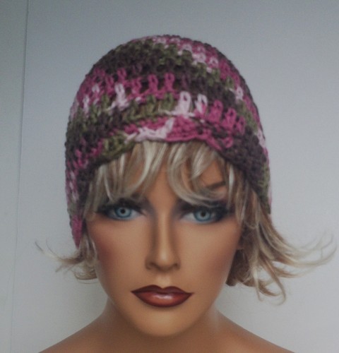 PINK CAMO MULTI BEANIE CAP HAT HAND CROCHET BERET SKULL CAP CLOCHE TAM - Picture 5 of 6