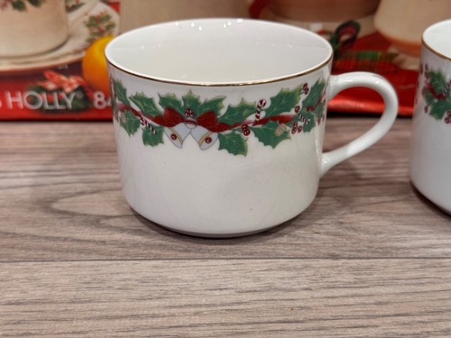 Vintage Sango Christmas Holly #8415 - Tea/Coffee Cups and Saucers - Set of 2 - Picture 3 of 15