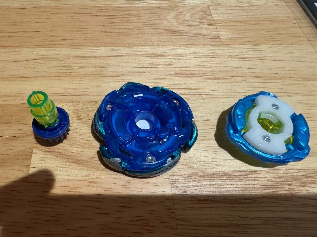 Beyblade X UX-00 Aero Pegasus 3-70A Double Metal Coat TakaraTomy