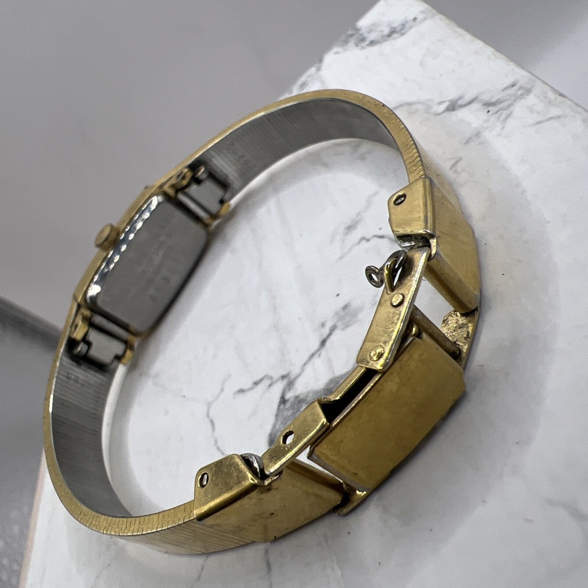 Vtg Pulsar Watch Women Gold Tone Rectangle V220-5340 New 
