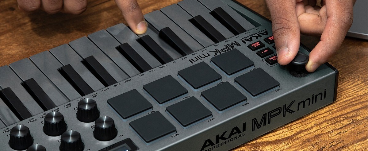 Akai Professional MPK Mini MK3 25-Key MIDI Controller