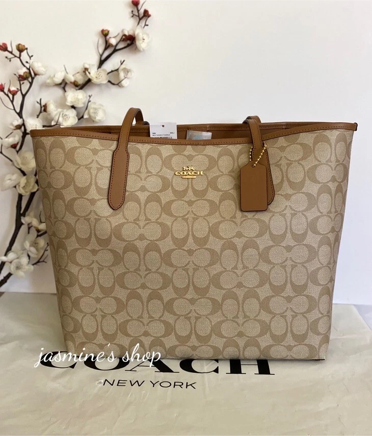 Coach CA607 City Tote In Signature Canvas In Gold/Light Khaki