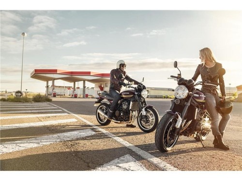 Kawasaki Z900RS ZR900 2025 - Picture 16 of 19