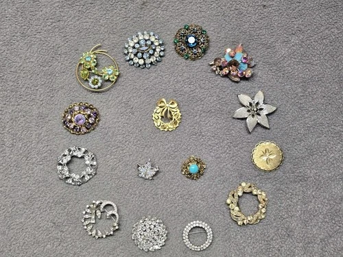 Vintage Lot Of Brooch Pins Jewelry Costume