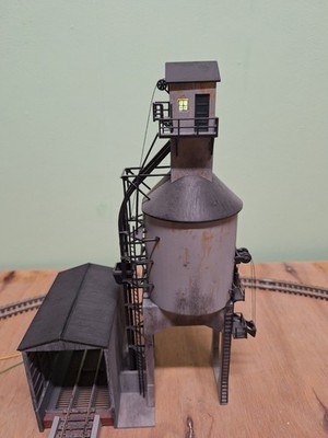 Walthers Cornerstone H0 933-3042 - Concrete Coaling Tower (Kit) - NEW & OVP