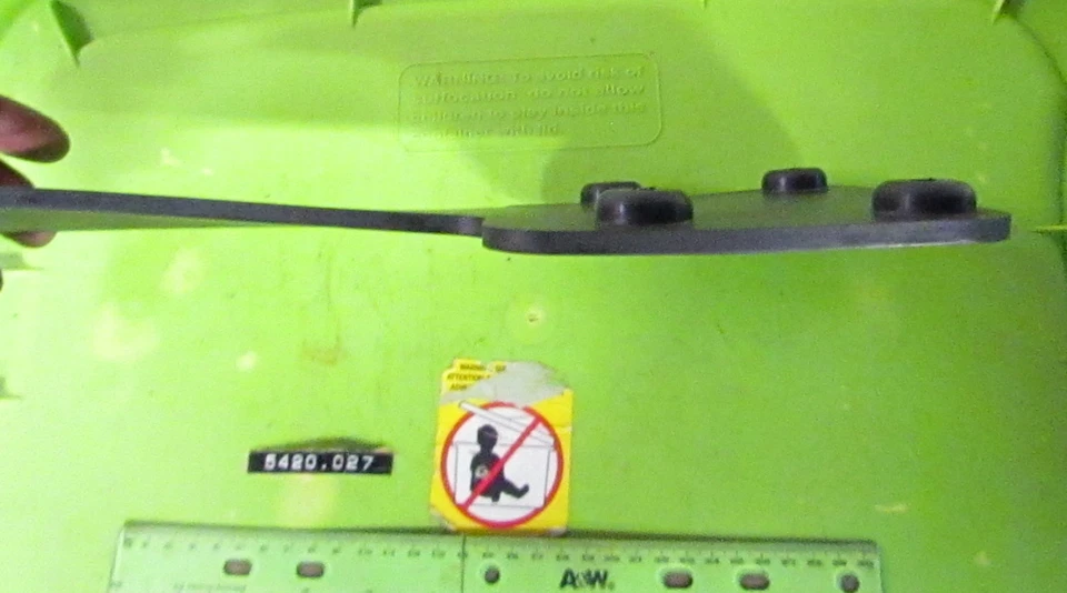 Soporte de placa Montesa Enduro 75 L 125 H 250 h p/n 5420.027 NOS 1976-1980 26M 54M Foto 3 de 3