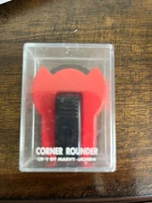 Marvy Uchida CORNER ROUNDER CR-1 Red Paper Punch in Case