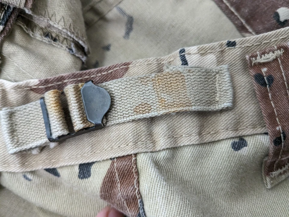 Pantalones Tormenta del Desierto del Ejército de Estados Unidos Juveniles 18 Chocolate Chip Camuflaje Carga Hechos en EE. UU. LEER Foto 2 de 4