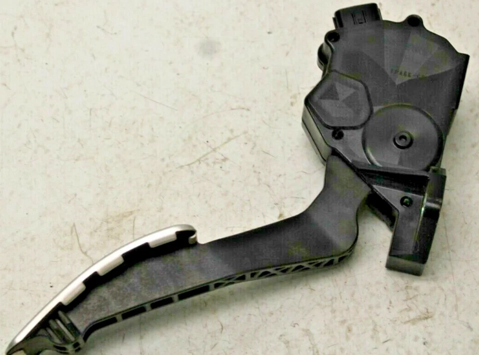 2007-14 SUBARU FORESTER LEGACY STI WRX ACELERADOR PEDAL A GÁS FABRICANTE DE EQUIPAMENTO ORIGINAL 36010AG150 - Imagem 3 de 4