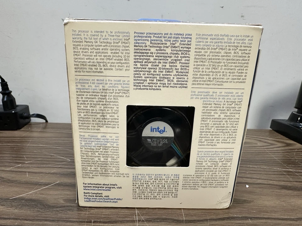 VINTAGE PENTIUM D 805 CPU 2.66 NEW OLD STOCK LGA775 - Image 3 of 4