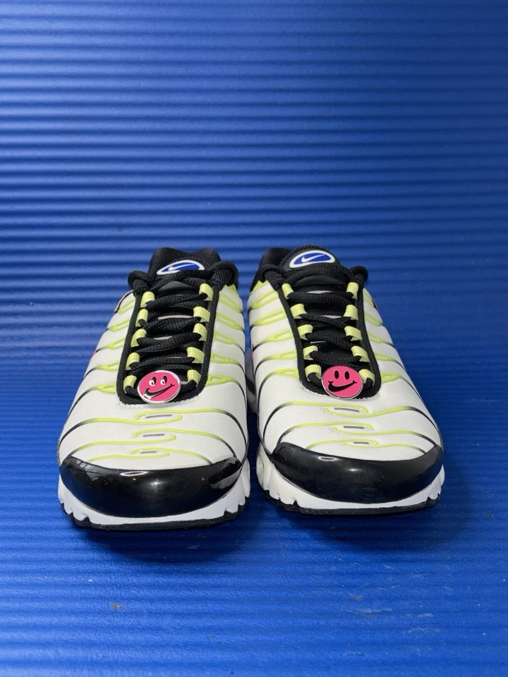 Talla 9.5- Para mujer Nike Air Max Plus Have A Nike Day Rosa Blanco Negro CU4747-100 Foto 3 de 4