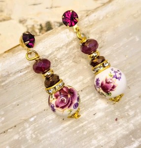 Authentic Victorian Red Roses Porcelain & Glass In Cottagecore Drop Earrings Gold Plated