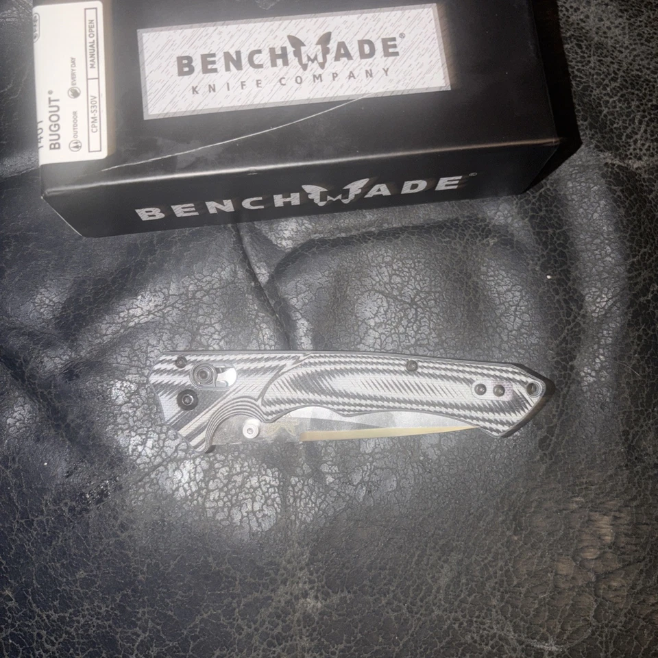 Cuchillo abierto manual de fibra de carbono Benchmade Bugout 535 S 90 VCarbon Foto 3 de 4